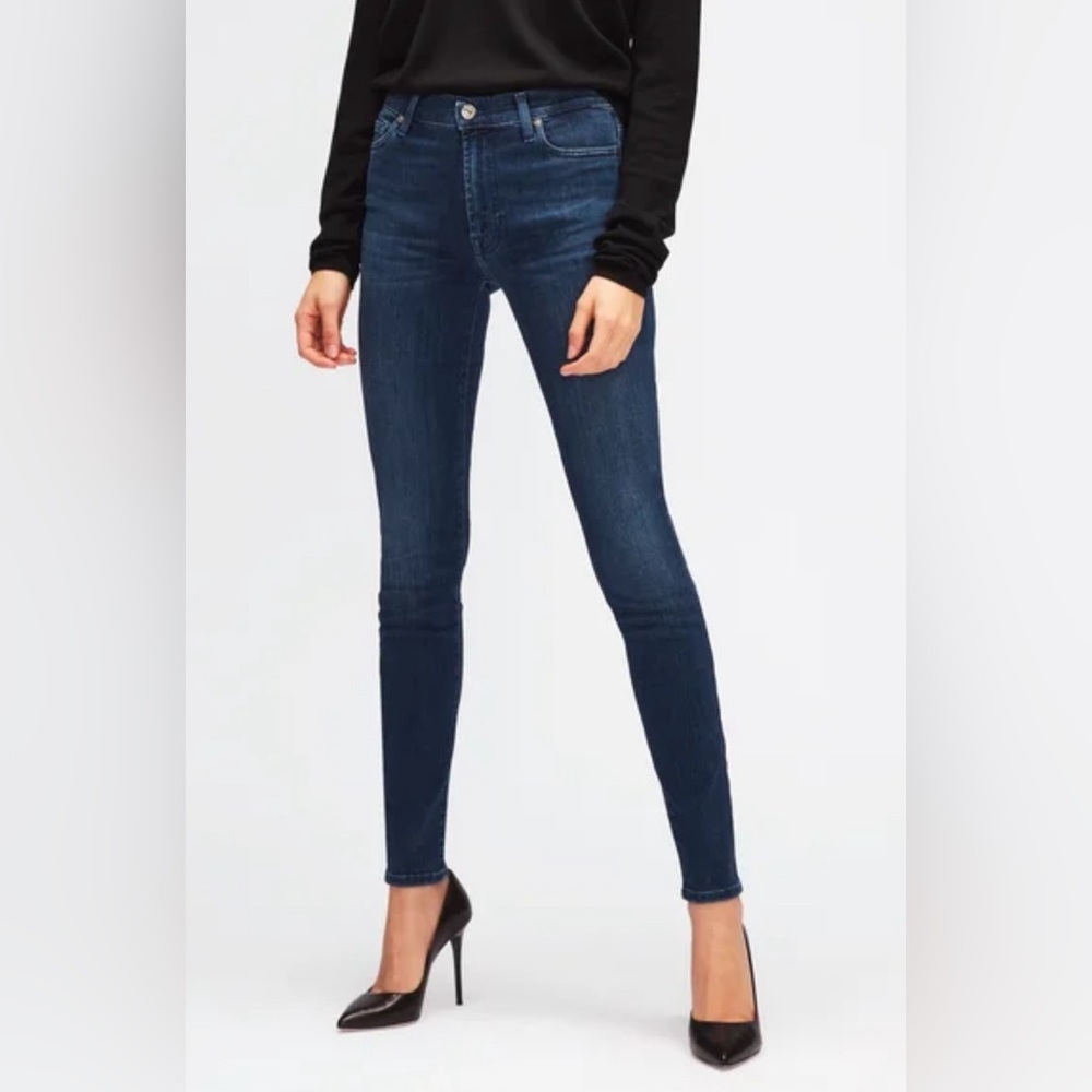 SEVEN FOR ALL MANKIND
Seven Jeans "Roxanne"